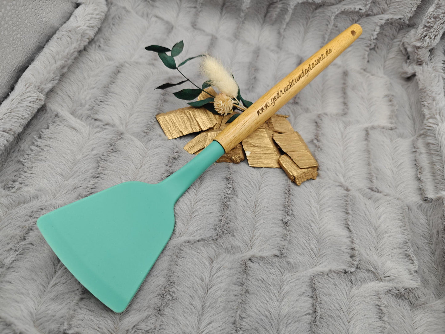 Pfannenwender personalisiert Kochlöffel Silikon ca. 31 cm lang mit Wunschgravur Geschenk Küchenhelfer mintgrün