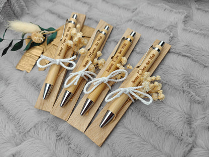 Bambus Kugelschreiber Geschenkset mit Gravur | Personalisiertes Geschenk Mama Papa Oma Opa | auf Eichenholz mit Trockenblumen Deko