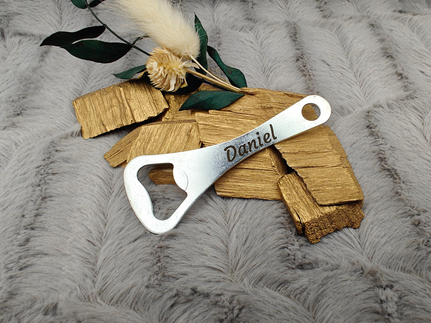 Flaschenöffner Schlüsselanhänger mit Wunschgravur individueller Gravur Geschenk Geschenkidee personalisiert