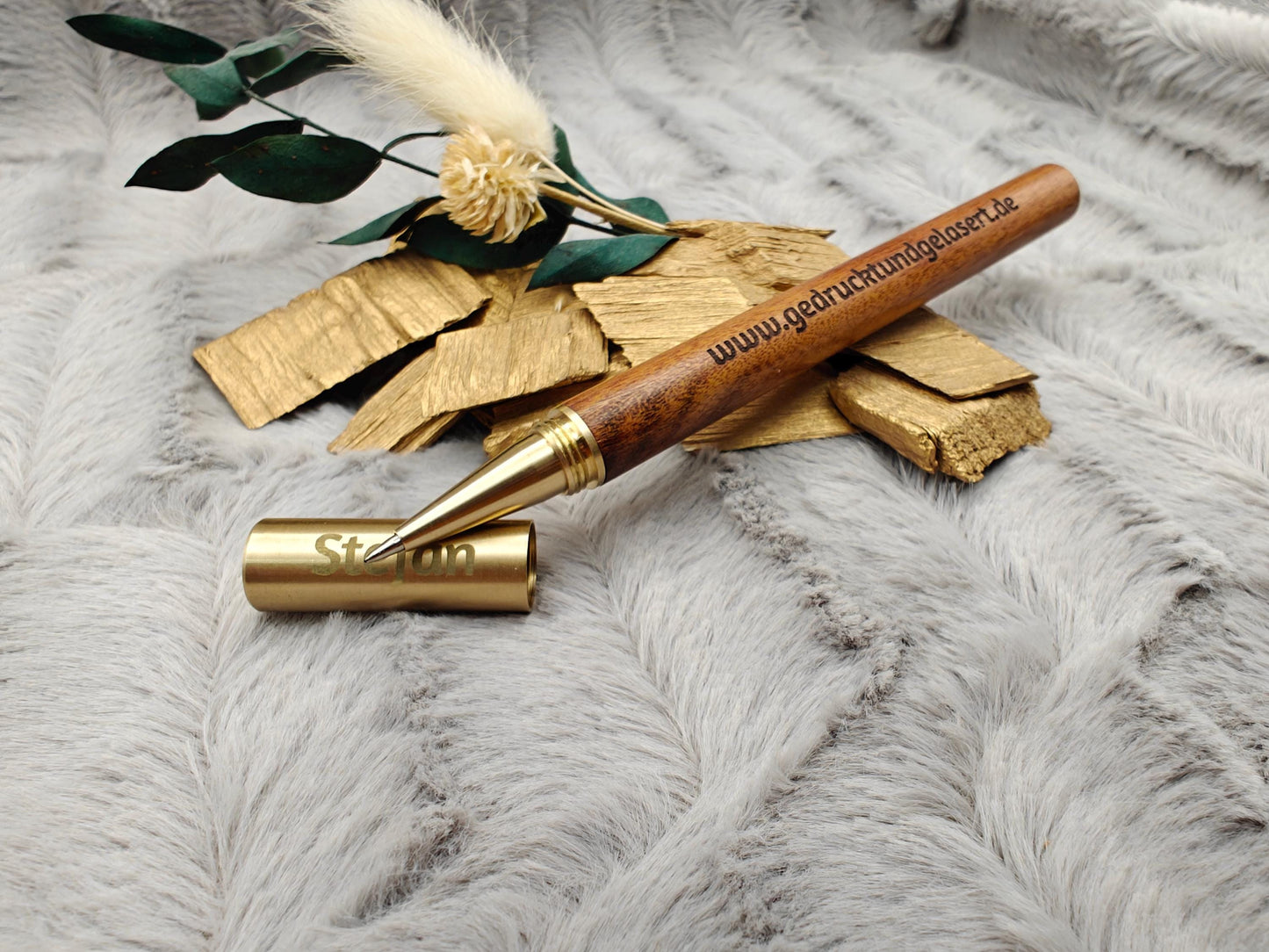 Edler Kugelschreiber Gelstift personalisiert mit Gravur schwarz Kuli Stift Holz Gastgeschenk Geschenk Gift
