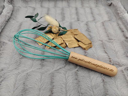 Schneebesen personalisiert mintgrün Silikon personalisiert Holz mintgrün kochen ca. 23,8 cm lang mit Gravur