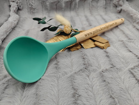 Suppenkelle personalisiert Soßenkelle Schöpflöffel Silikon personalisiert Holz mintgrün kochen ca. 30,5 cm lang mit Gravur