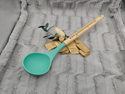 Suppenkelle personalisiert Soßenkelle Schöpflöffel Silikon personalisiert Holz mintgrün kochen ca. 30,5 cm lang mit Gravur