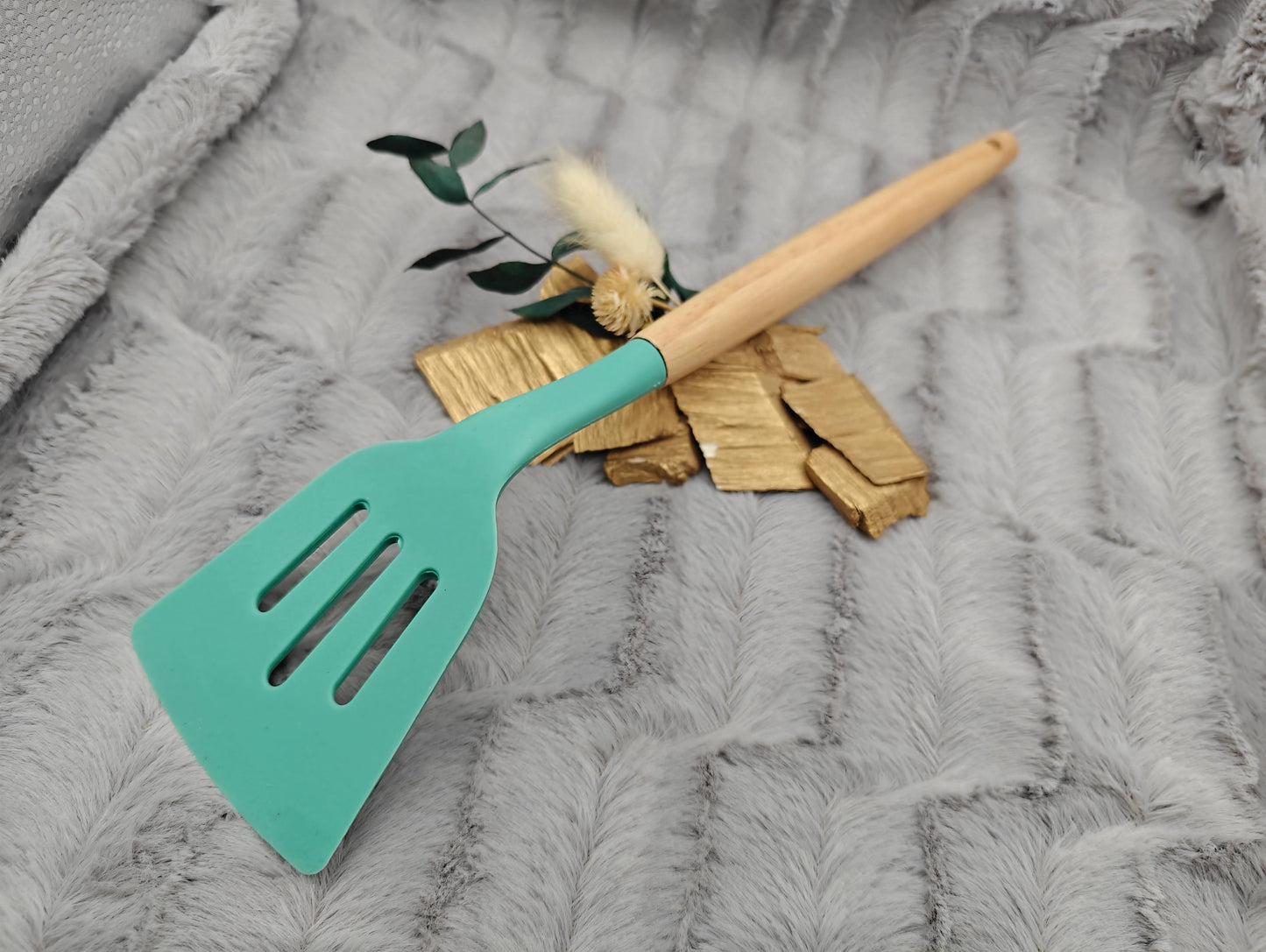 Pfannenwender personalisiert Kochlöffel Silikon ca. 31 cm lang mit Wunschgravur Geschenk Küchenhelfer mintgrün