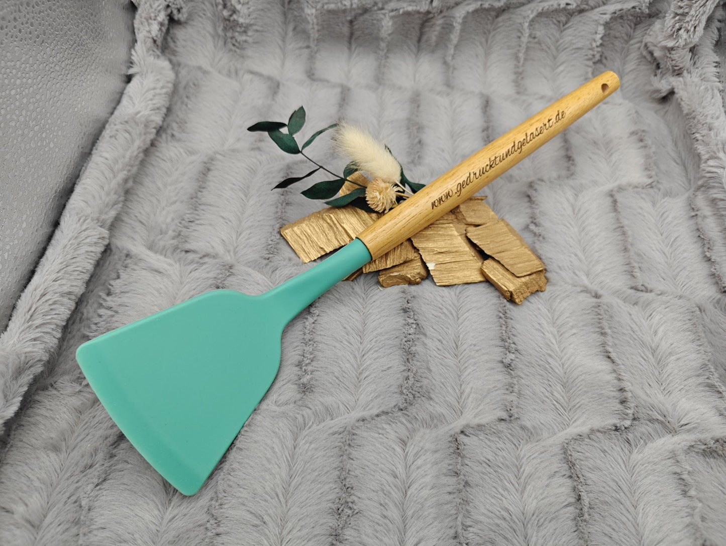 Pfannenwender personalisiert Kochlöffel Silikon ca. 31 cm lang mit Wunschgravur Geschenk Küchenhelfer mintgrün