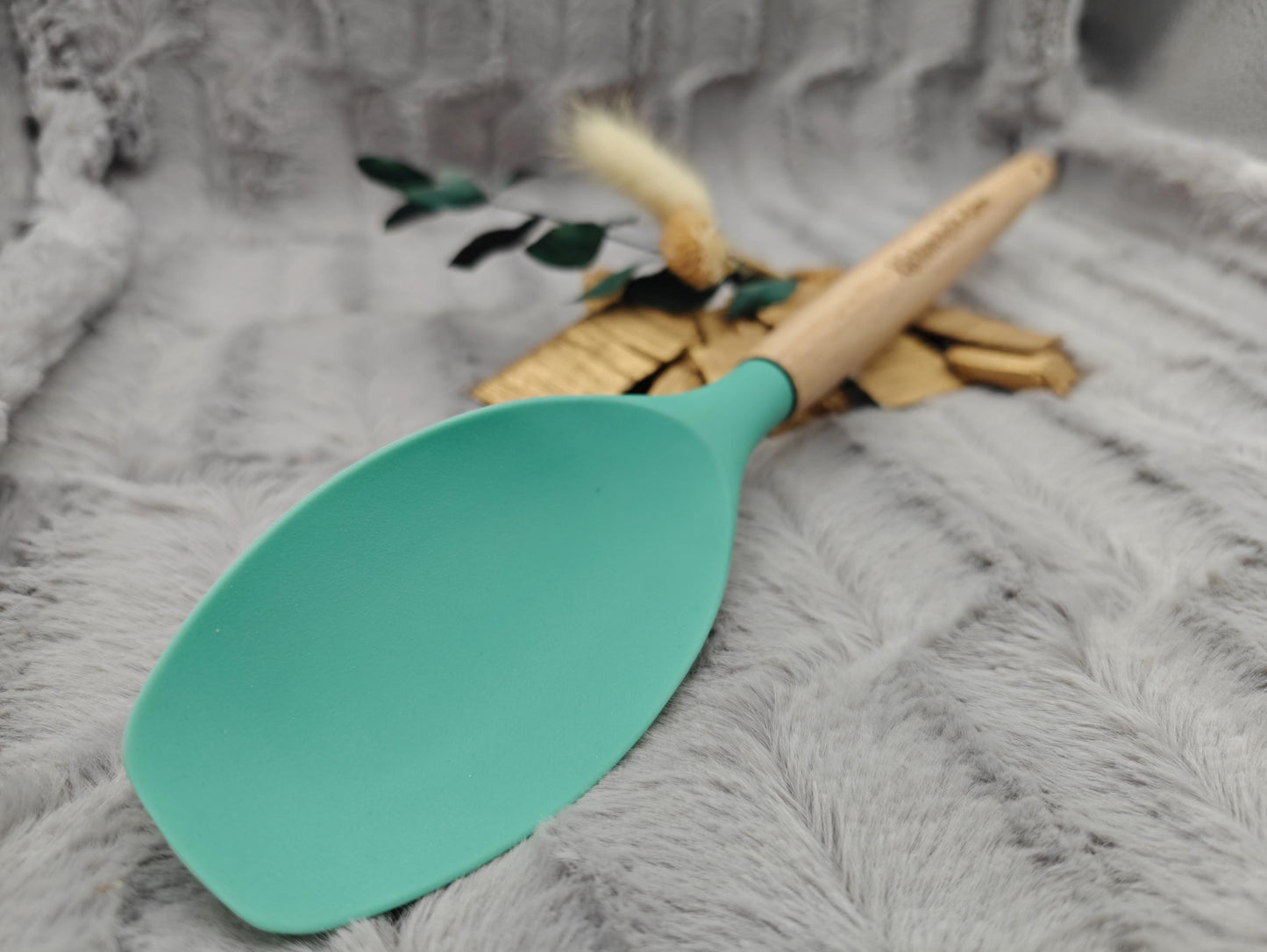Kochlöffel personalisiert Pfannenwender Silikon ca. 31 cm lang mit Wunschgravur Geschenk Küchenhelfer mintgrün