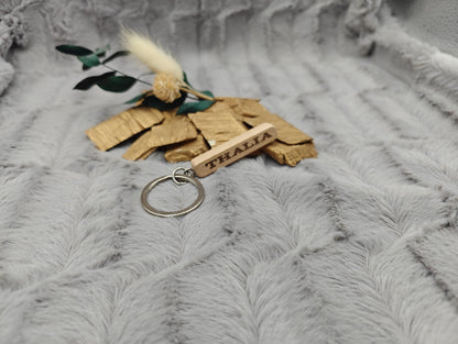 Personalisierter Schlüsselanhänger Holz mit Gravur | 4-seitig gestaltbar | Individueller Name & Datum | Holzanhänger Natur | Geschenkidee