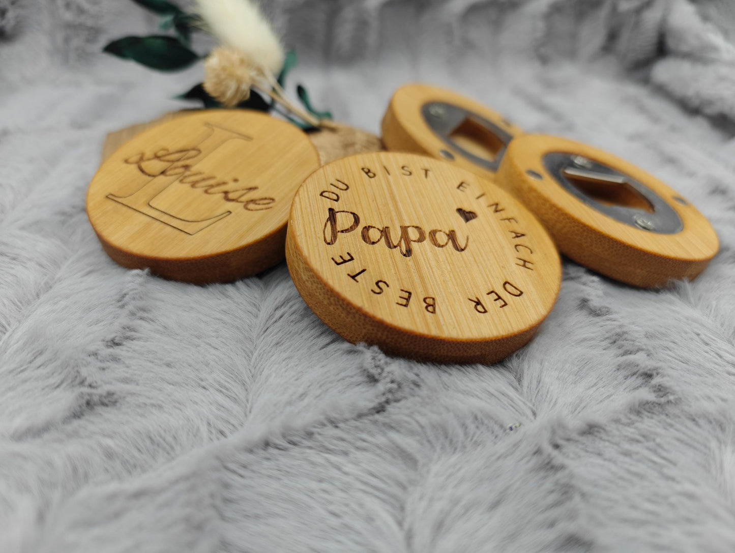 Flaschenöffner personalisiert rund aus Bambus mit individueller Gravur 58 mm Geschenk Geschenkidee