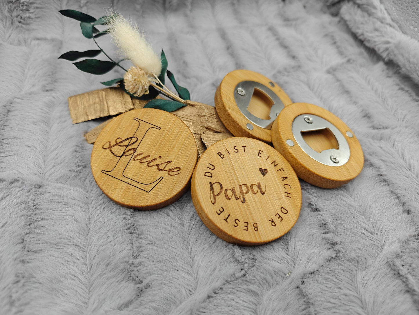 Flaschenöffner personalisiert rund aus Bambus mit individueller Gravur 58 mm Geschenk Geschenkidee