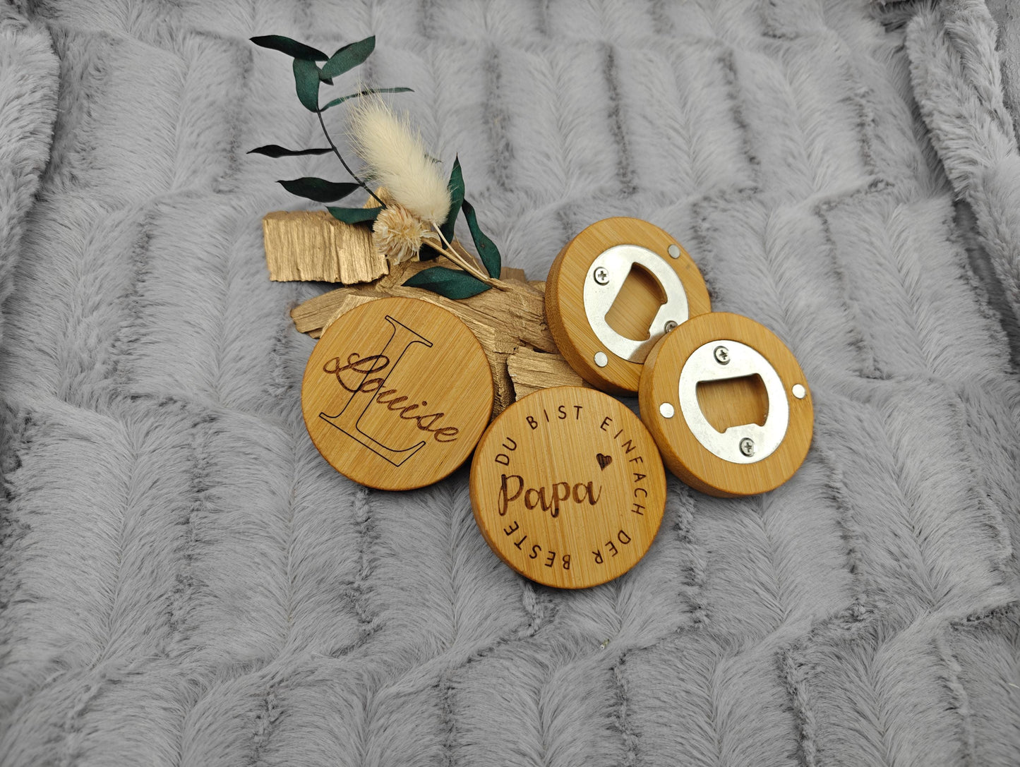 Flaschenöffner personalisiert rund aus Bambus mit individueller Gravur 58 mm Geschenk Geschenkidee