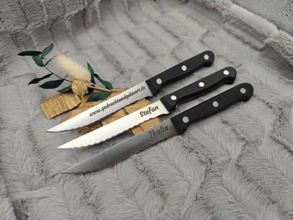 Personalisiertes Steakmesser mit Gravur | Scharfes Fleischmesser Edelstahl | Grillmesser mit Name auf der Klinge | Geschenk für BBQ-Fans