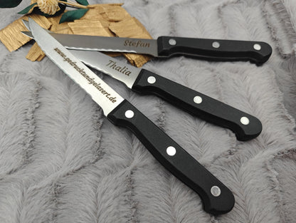 Personalisiertes Steakmesser mit Gravur | Scharfes Fleischmesser Edelstahl | Grillmesser mit Name auf der Klinge | Geschenk für BBQ-Fans