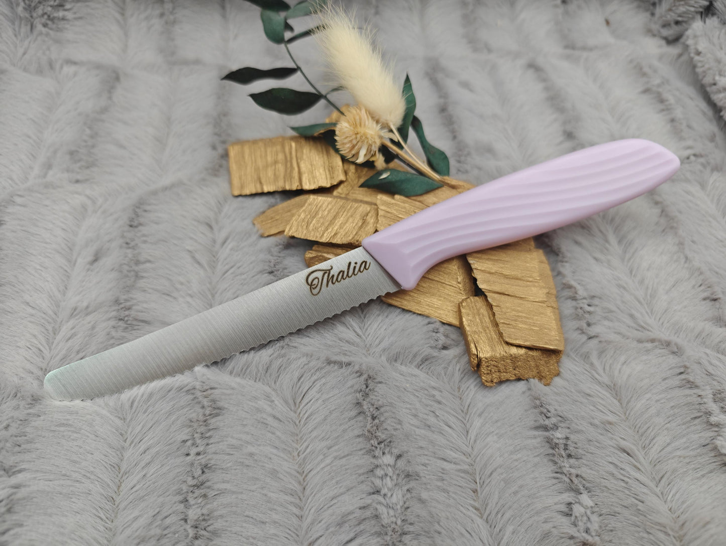 Personalisiertes Messer Pastell mit Gravur | Scharfes Brötchenmesser & Tomatenmesser | Küchenmesser| Optional mit Klingenschutz