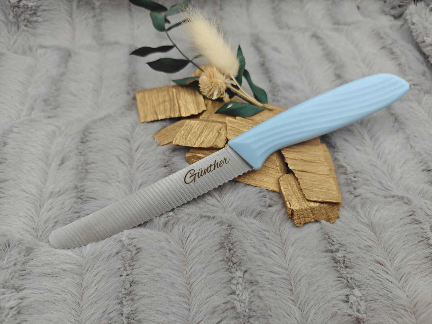 Personalisiertes Messer Pastell mit Gravur | Scharfes Brötchenmesser & Tomatenmesser | Küchenmesser| Optional mit Klingenschutz
