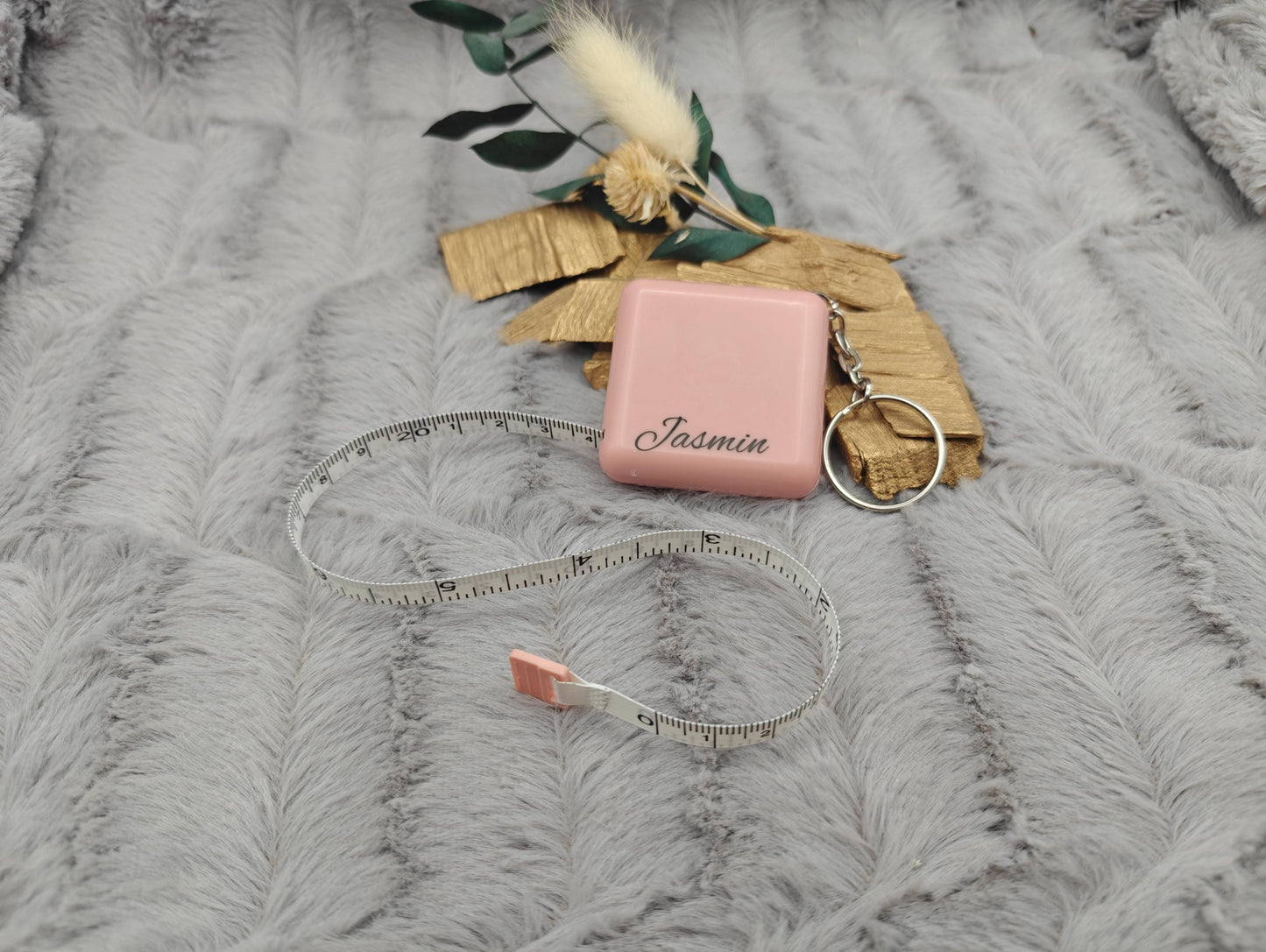 Personalisierter Schlüsselanhänger Maßband mit Gravur | Maßband 150cm | Individuelles Geschenk mit Name | Praktisches Rollmaßband