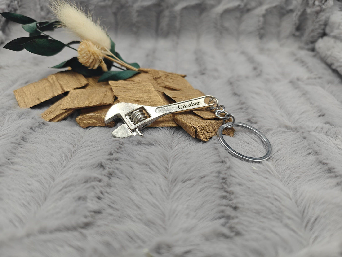 Schlüsselanhänger personalisiert Franzose mit Gravur Werkzeug Engländer DIY Heimwerken Stahl Geschenk