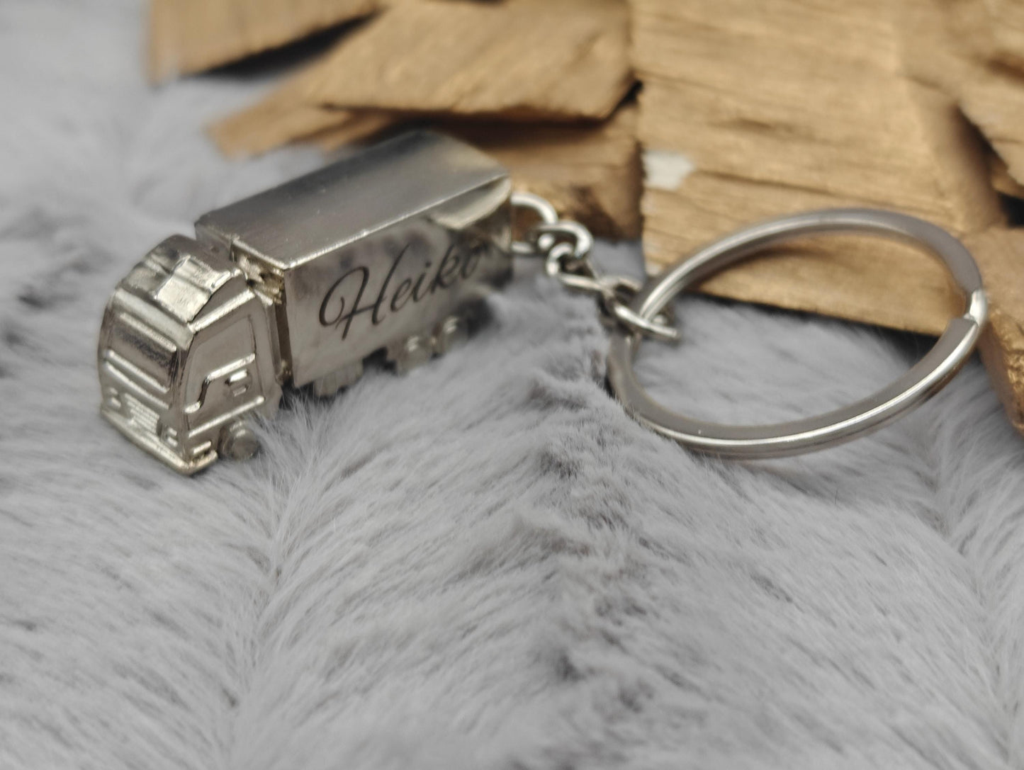 Schlüsselanhänger personalisiert LKW Truck Brummi Edelstahl mit Gravur 35x11x16mm Geschenk