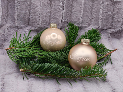 Personalisierte Christbaumkugel Glas | 58mm Weihnachtskugel mit Name graviert | Echtglas Baumschmuck Matt & Glänzend | Geschenk Dekoration