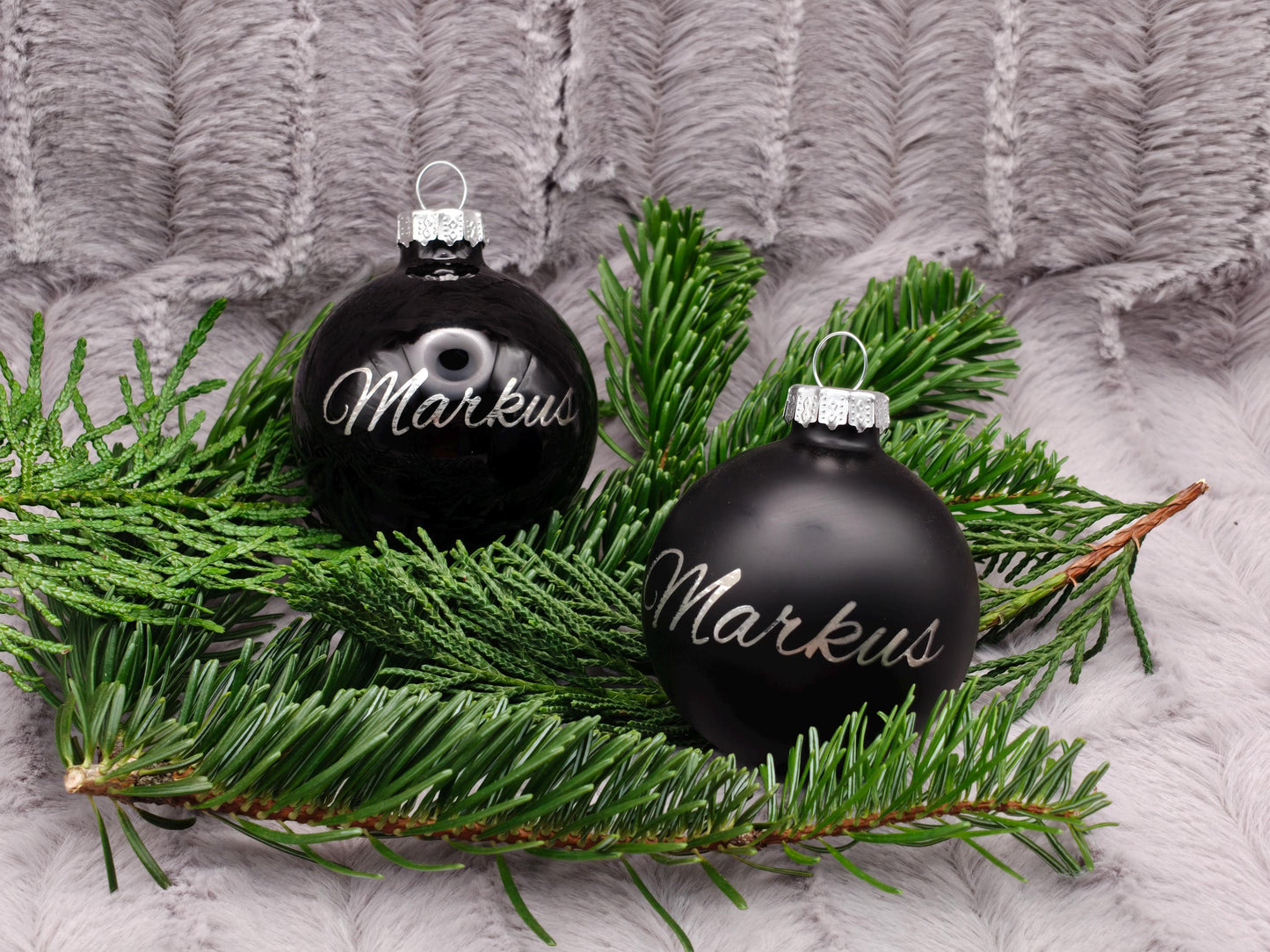 Personalisierte Christbaumkugel Glas | 58mm Weihnachtskugel mit Name graviert | Echtglas Baumschmuck Matt & Glänzend | Geschenk Dekoration