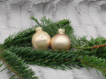 Kleine personalisierte Christbaumkugel aus Glas | 35mm Weihnachtskugel mit Name | Mini Baumschmuck Echtglas Matt & Glänzend Weihnachten