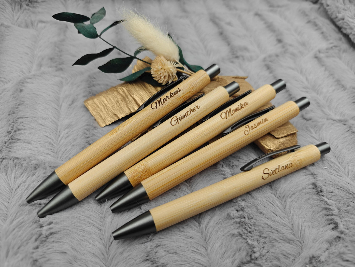 Kugelschreiber personalisiert aus Bambus mit PU Kunstleder-Etui mit Gravur gunmetal Kuli Stift Holz Gastgeschenk Geschenk Gift