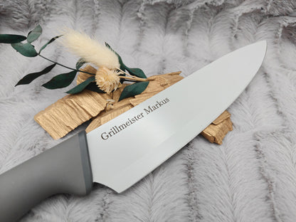 Personalisiertes Kochmesser Chefmesser mit Gravur | Scharfes Küchenmesser Edelstahl 20 cm | mit Name & Schutzhülle | Antihaft-Beschichtung