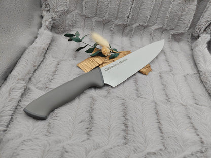 Personalisiertes Kochmesser Chefmesser mit Gravur | Scharfes Küchenmesser Edelstahl 20 cm | mit Name & Schutzhülle | Antihaft-Beschichtung
