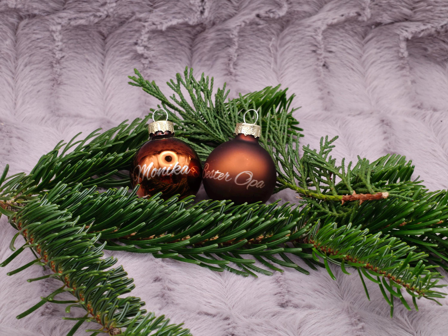Kleine personalisierte Christbaumkugel aus Glas | 35mm Weihnachtskugel mit Name | Mini Baumschmuck Echtglas Matt & Glänzend Weihnachten