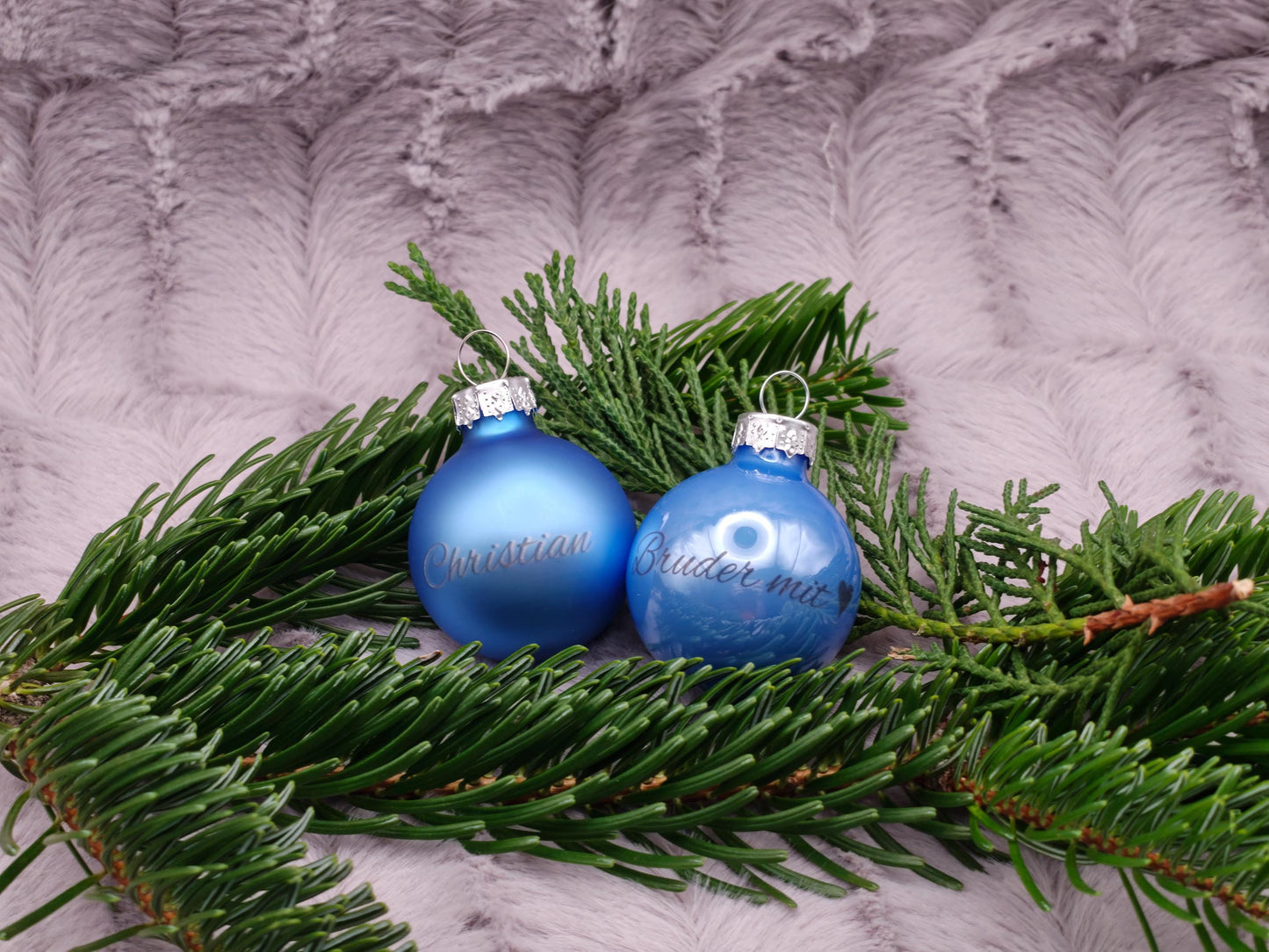 Kleine personalisierte Christbaumkugel aus Glas | 35mm Weihnachtskugel mit Name | Mini Baumschmuck Echtglas Matt & Glänzend Weihnachten