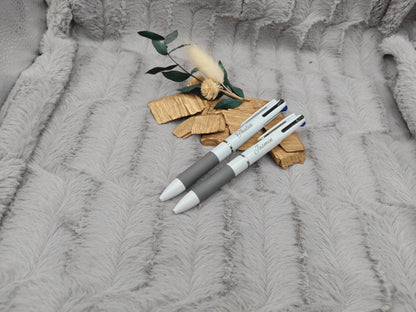 Kugelschreiber 3 in 1 personalisiert mit Gravur schreibt schwarz, rot oder blau Kuli Stift Holz Gastgeschenk Geschenk Gift
