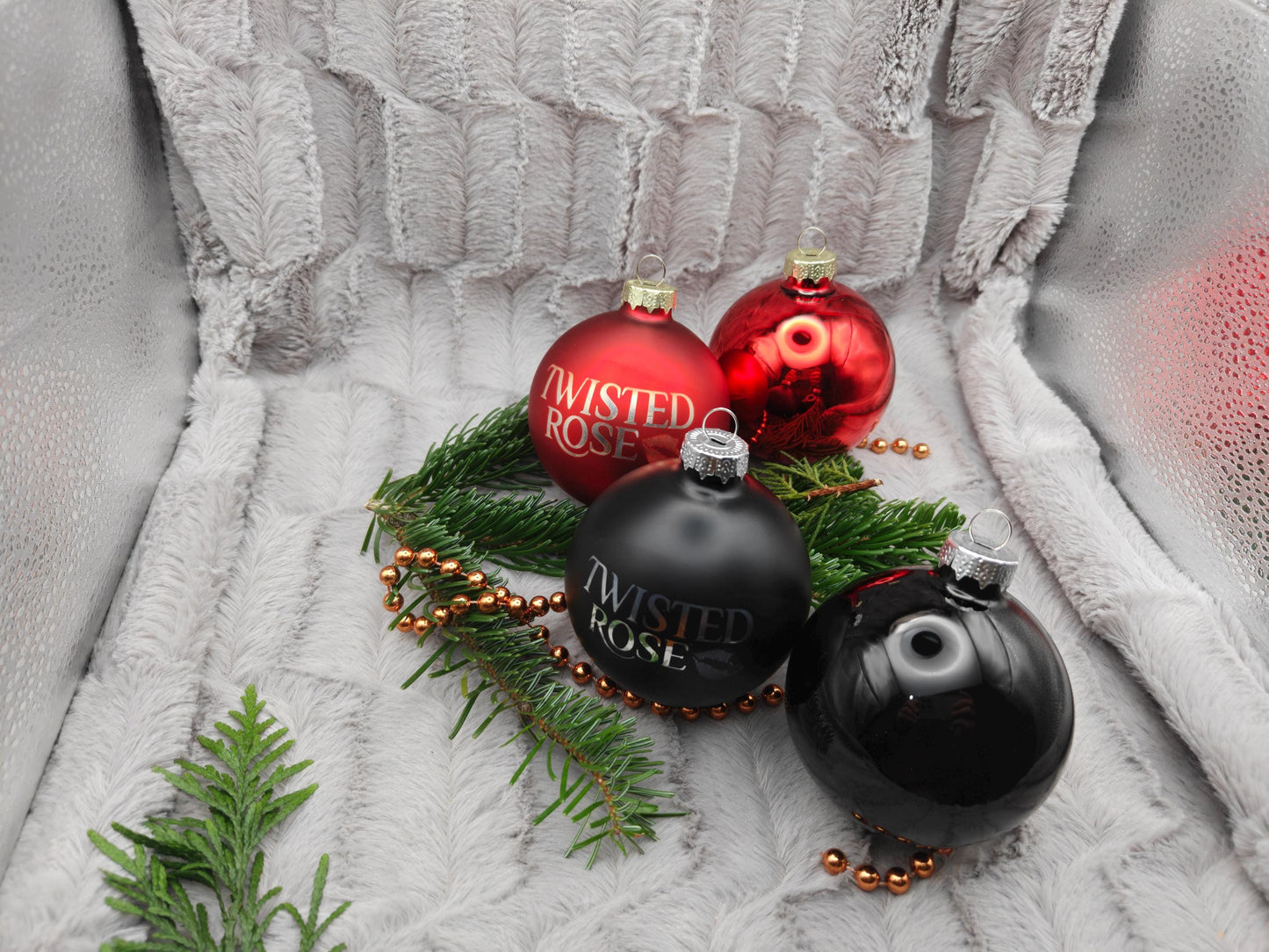 Personalisierte Christbaumkugel aus Glas mit Gravur | 80mm Weihnachtskugel mit Name | Christbaumschmuck Echtglas Matt & Glänzend