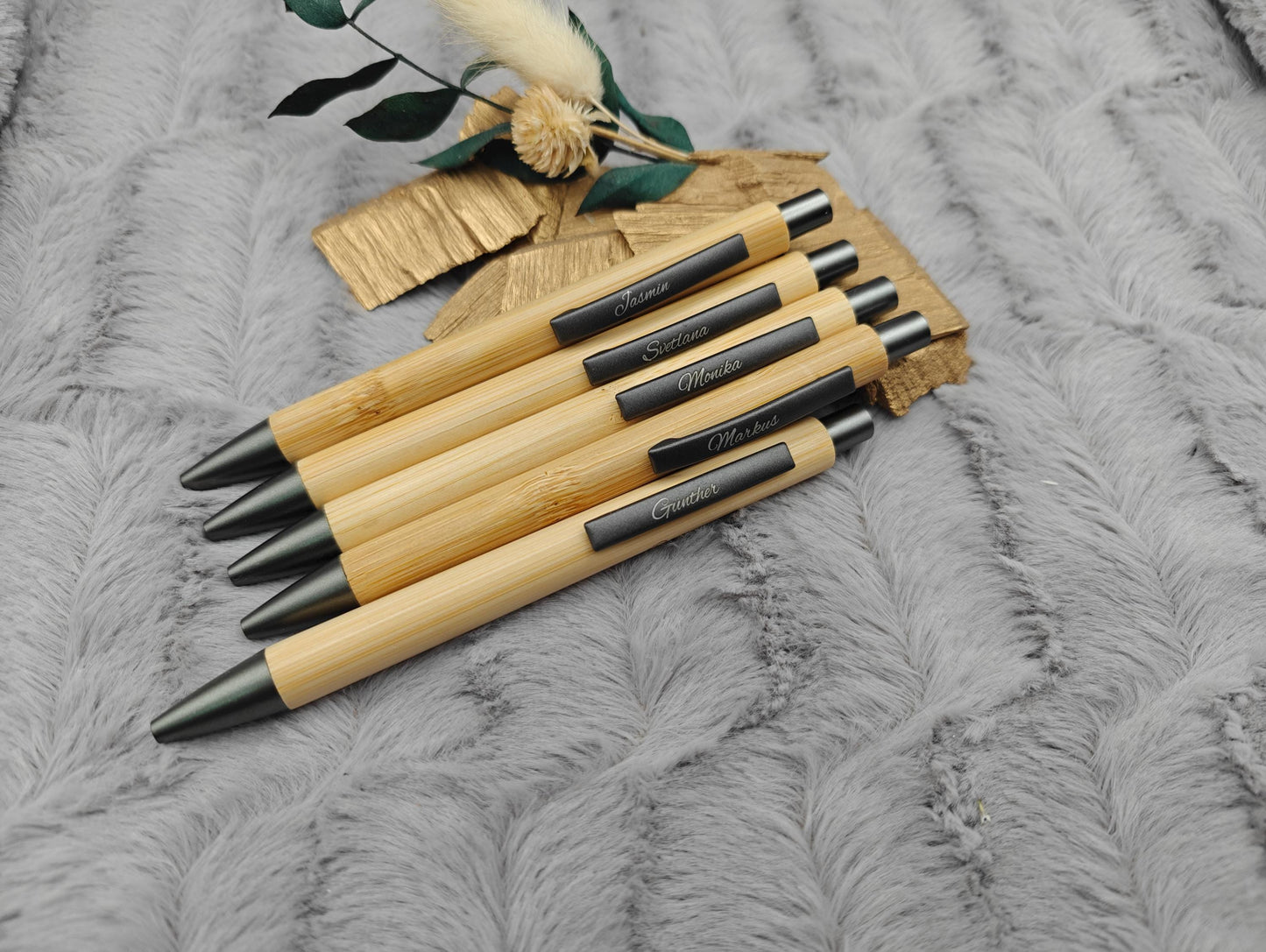 Kugelschreiber personalisiert aus Bambus mit PU Kunstleder-Etui mit Gravur gunmetal Kuli Stift Holz Gastgeschenk Geschenk Gift