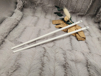 Personalisierte Essstäbchen aus Keramik mit Gravur | 1 Paar Chopsticks mit Name | Weiß & Gold | Individuelles Geschenk Sushi-Liebhaber