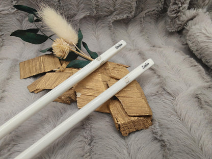 Personalisierte Essstäbchen aus Keramik mit Gravur | 1 Paar Chopsticks mit Name | Weiß & Gold | Individuelles Geschenk Sushi-Liebhaber