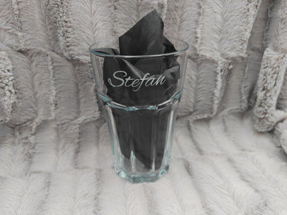 Latte Macchiato Glas mit Gravur personalisiert | Kaffeeglas mit Name oder Spruch | Geschenkidee Geburtstag & Einzug | Trinkglas individuell
