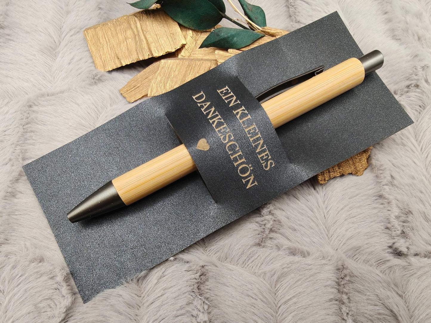 Kugelschreiber personalisiert Kleines Dankeschön 8 Metallicfarben Geschenk Bambus individueller Gravur