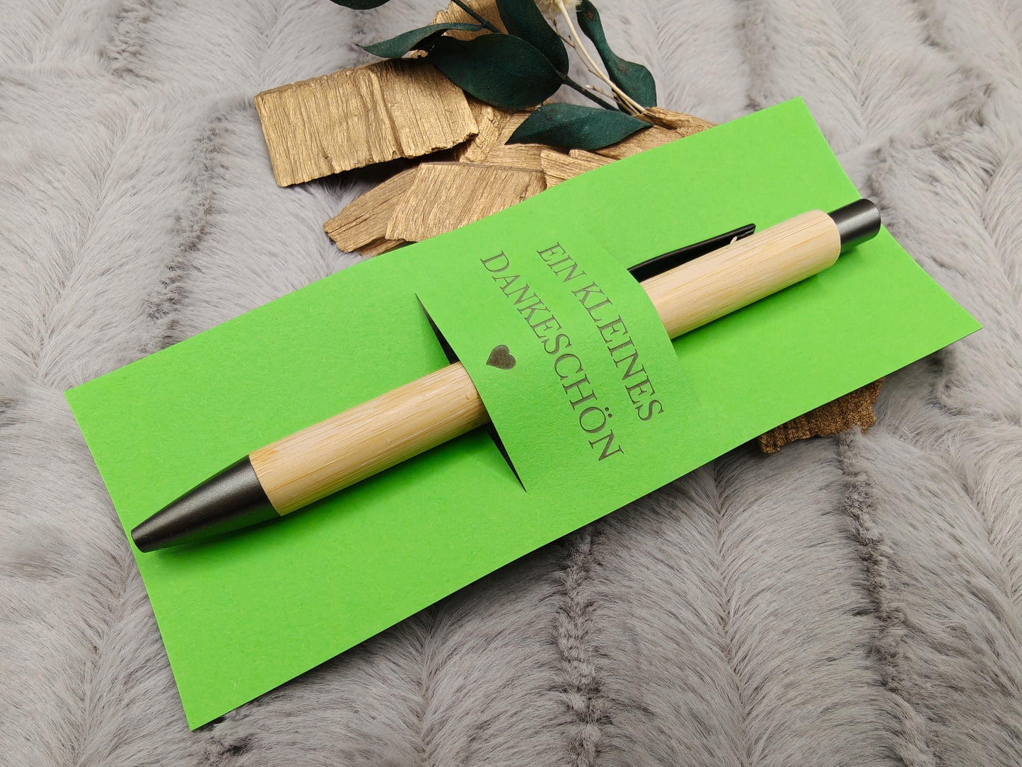 Kugelschreiber personalisiert Kleines Dankeschön Geschenk Bambus individueller Gravur 10 Farben