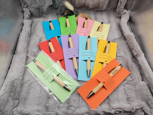 Kugelschreiber personalisiert Kleines Dankeschön Geschenk Bambus individueller Gravur 10 Farben
