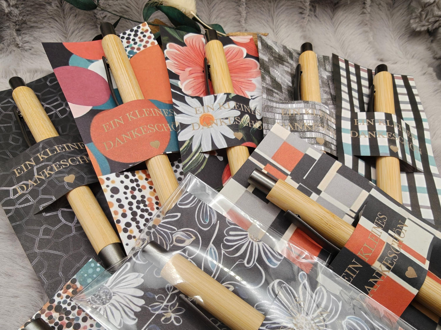 Kugelschreiber personalisiert Kleines Dankeschön 8 Muster Geschenk Bambus individueller Gravur