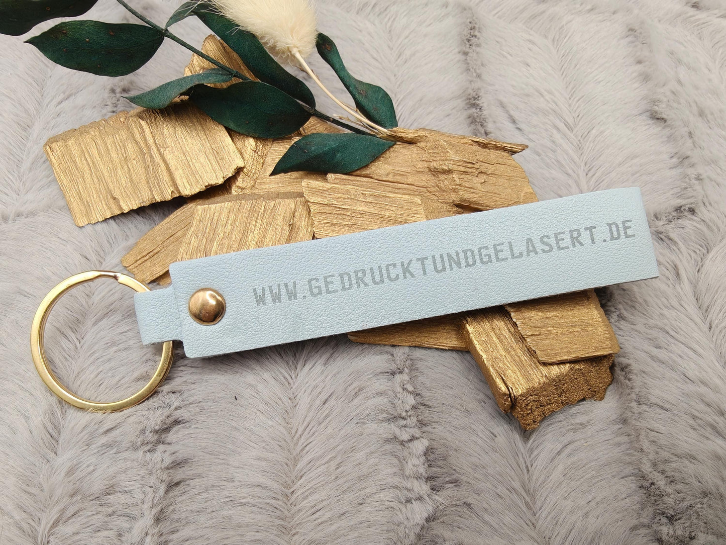 Personalisierter Schlüsselanhänger Kunstleder mit Name | Individueller Anhänger | Gastgeschenk Hochzeit&Geburtstag | Schlüsselband 15 Farben