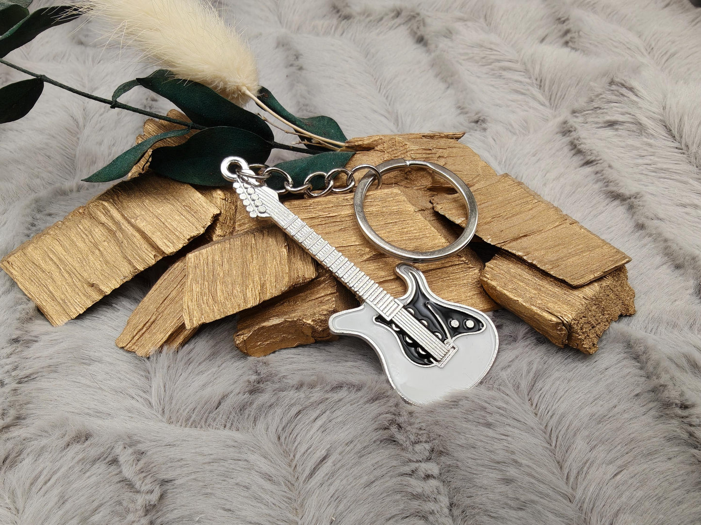 Schlüsselanhänger personalisiert Gitarre mit Gravur 70x26x1,6mm Geschenk