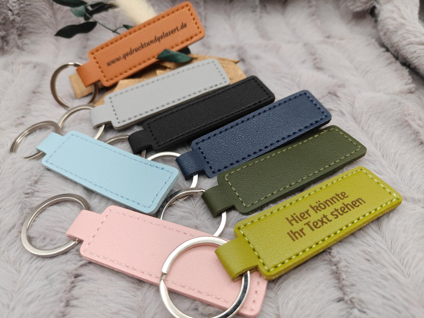 Schlüsselanhänger personalisiert rechteckig Kunstleder mit Gravur 71x25x3,3mm Geschenk