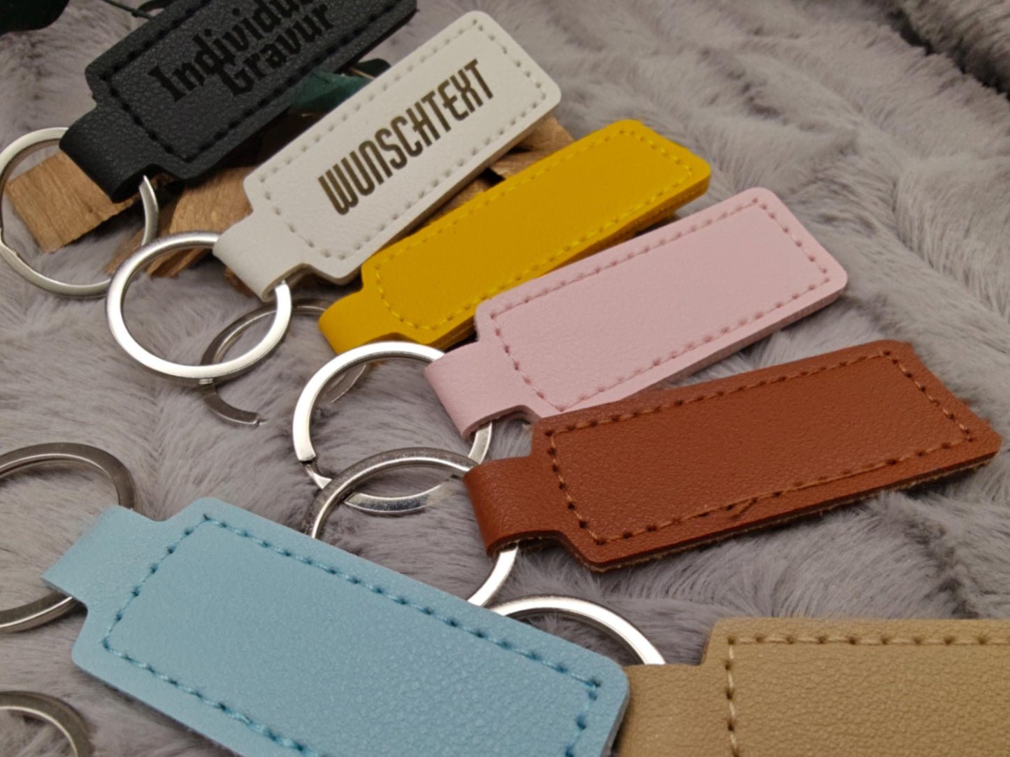 Schlüsselanhänger personalisiert rechteckig Kunstleder mit Gravur 63x26x3,3mm Geschenk