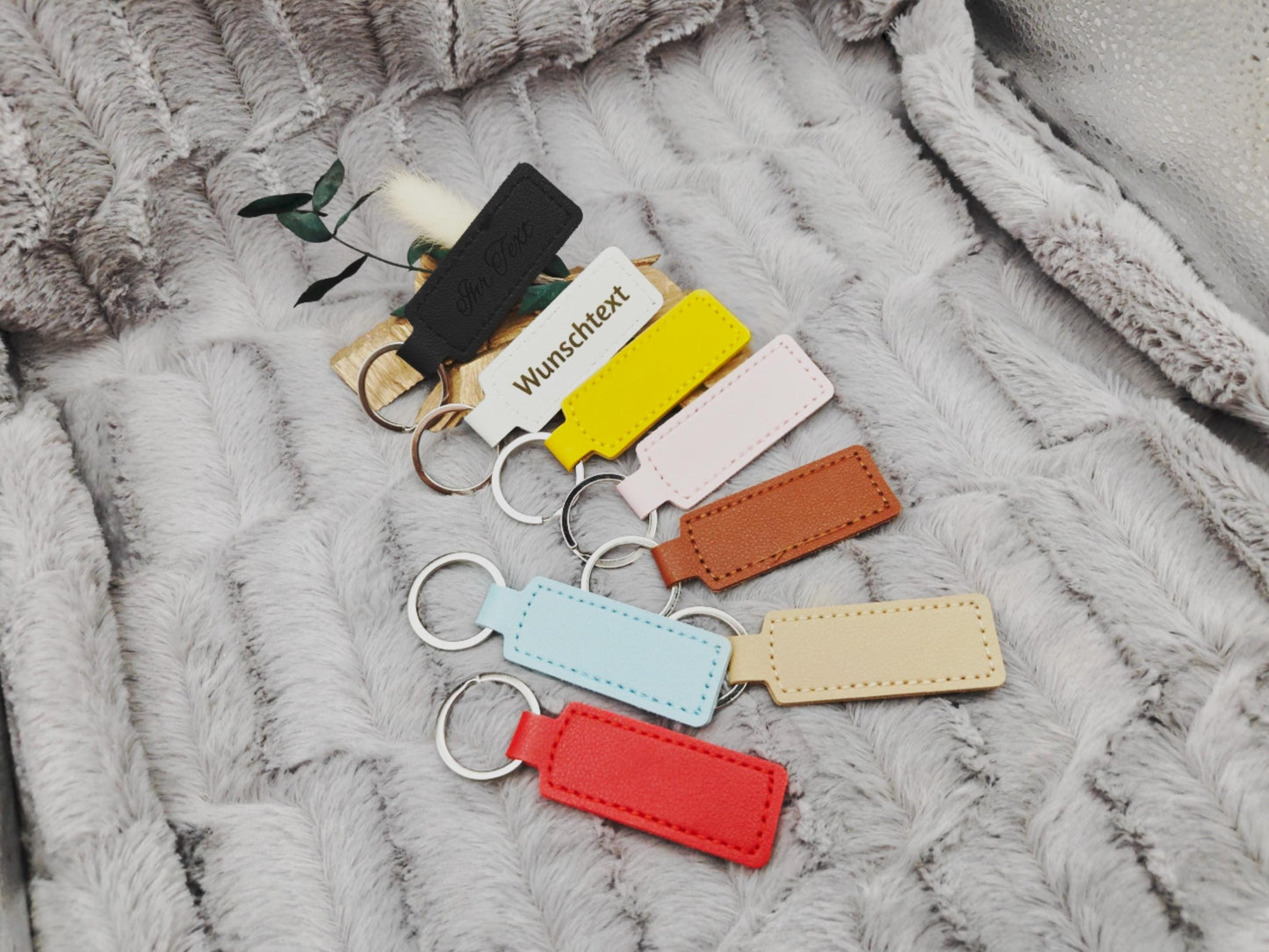 Schlüsselanhänger personalisiert rechteckig Kunstleder mit Gravur 63x26x3,3mm Geschenk