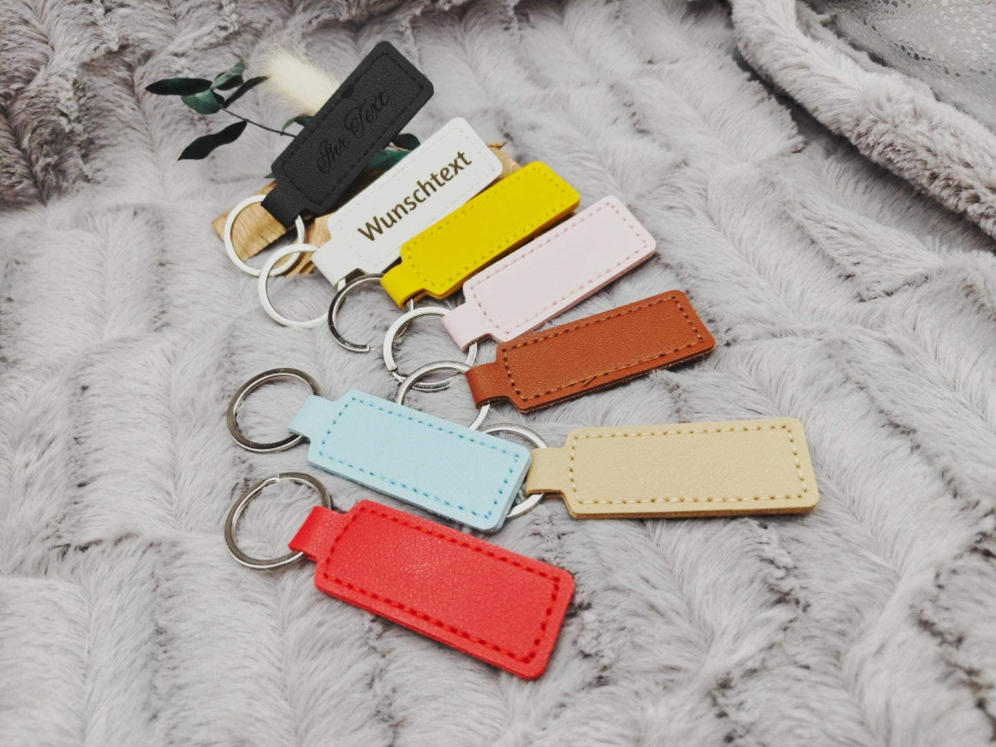 Schlüsselanhänger personalisiert rechteckig Kunstleder mit Gravur 63x26x3,3mm Geschenk