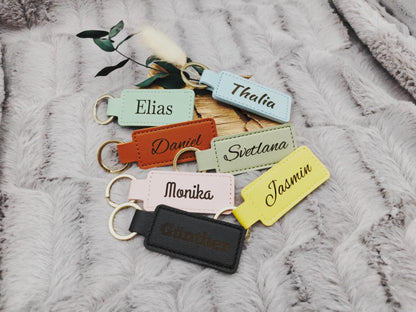 Personalisierter Kunstleder-Schlüsselanhänger schmal mit Gravur | Wunschtext | Edles Gastgeschenk Hochzeit | Individueller Schlüsselbund