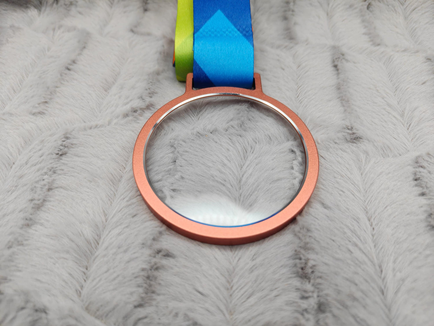 Personalisierte Medaille mit Name & Alter | Gold Silber Bronze mit Kristallglas | Individuelle Auszeichnung | Medaille mit Band graviert