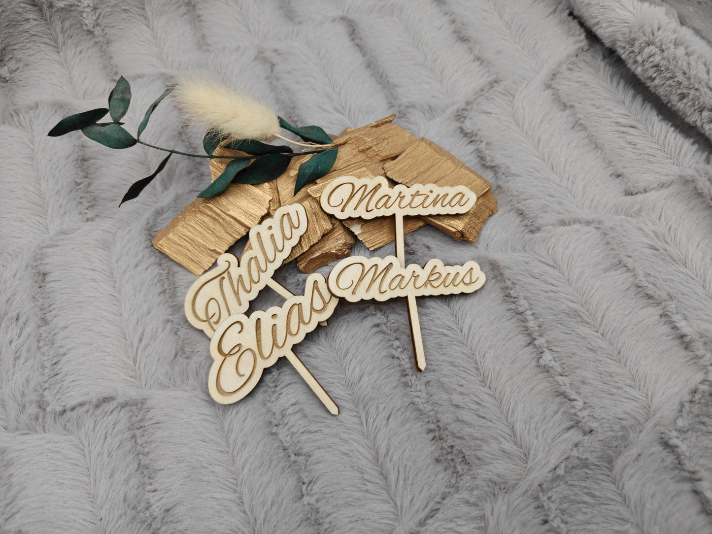Caketopper personalisiert mit Namen für Cupcakes Muffins Minitörtchen Cake Topper Holz