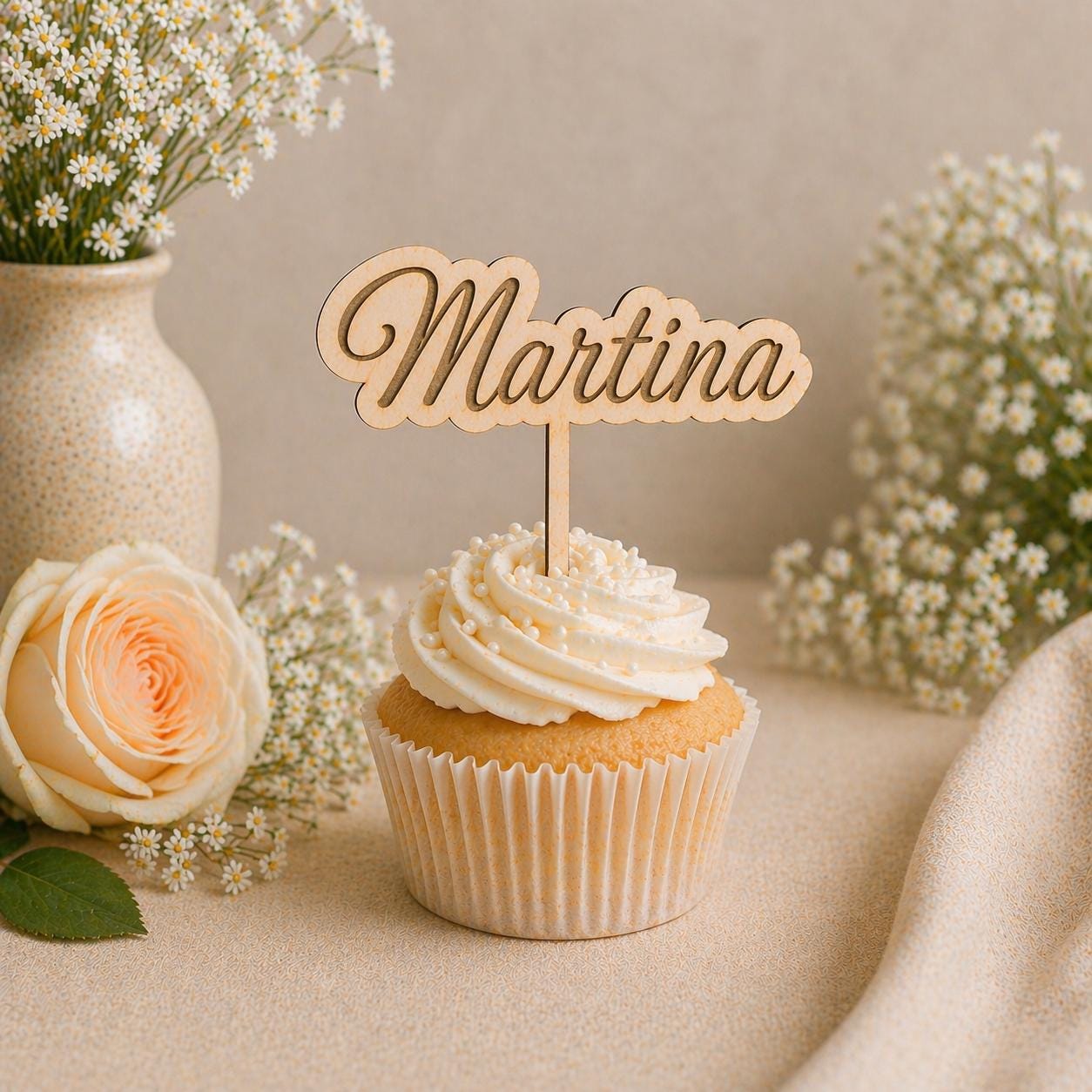 Caketopper personalisiert mit Namen für Cupcakes Muffins Minitörtchen Cake Topper Holz