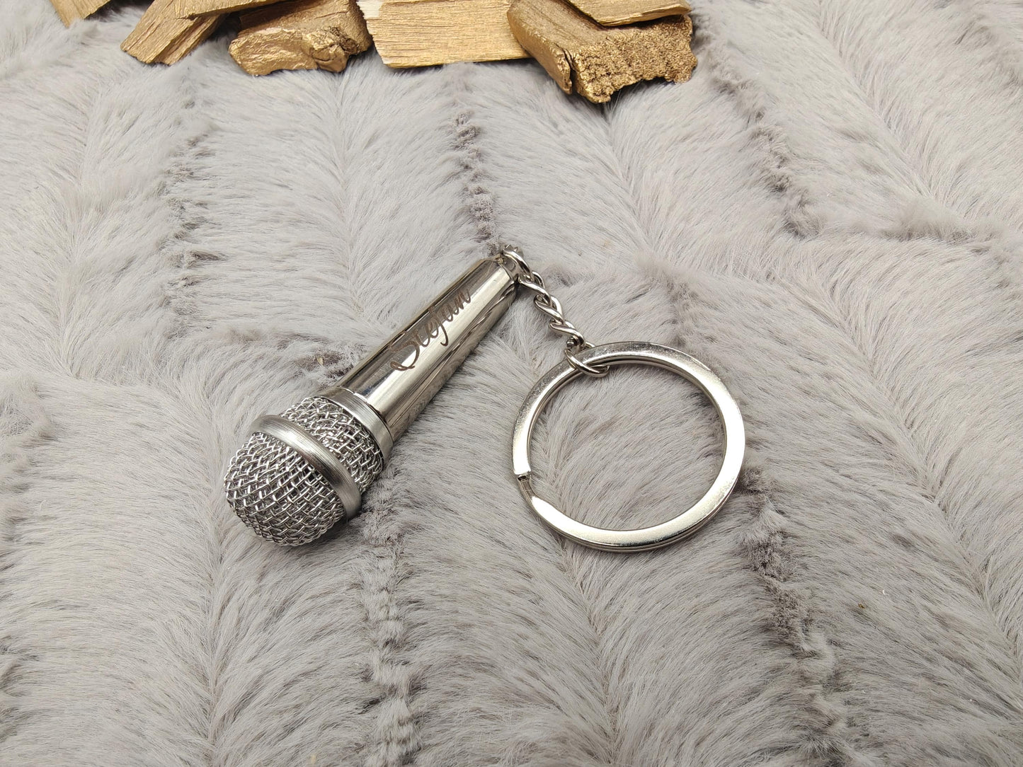 Schlüsselanhänger personalisiert Mikrofon Singen Star Metall mit individueller Gravur Geschenk
